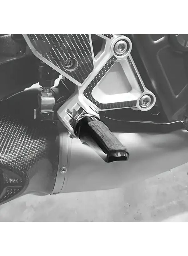 Red Rear Foot Pegs For KTM DUKE 125 200 390 Motorcycles - Image 5